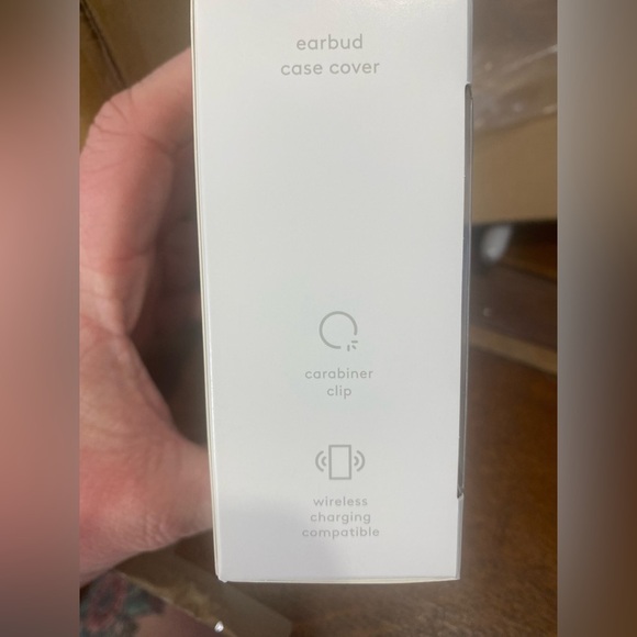 Heyday Animal Print AirPods 3rd Gen Keychain Case - Picture 2 of 3